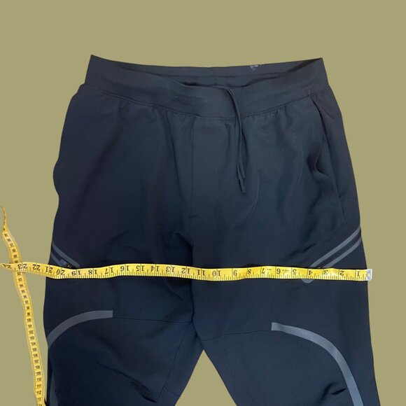 Under Armour Black Zip Pocket Joggers Men’s Size Large – Athletic Sweatpants - Picture 5 of 8
